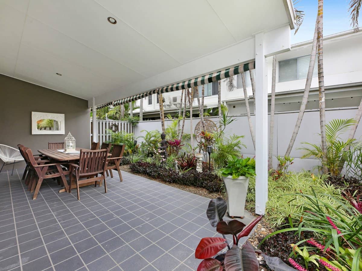 59 Venice Street, BURLEIGH WATERS - Thumbnail 3