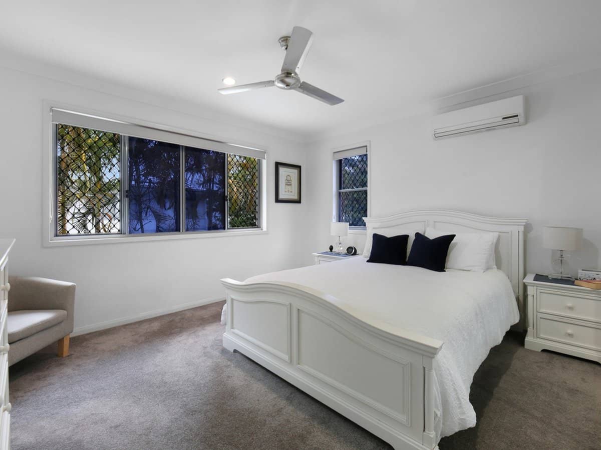 59 Venice Street, BURLEIGH WATERS - Thumbnail 7