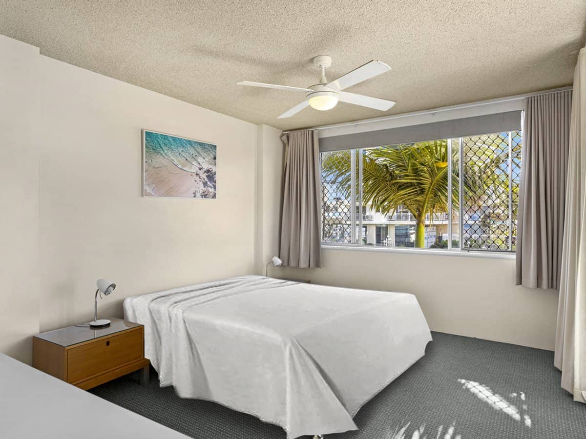 82 The Esplanade, Burleigh Heads - Thumbnail 7