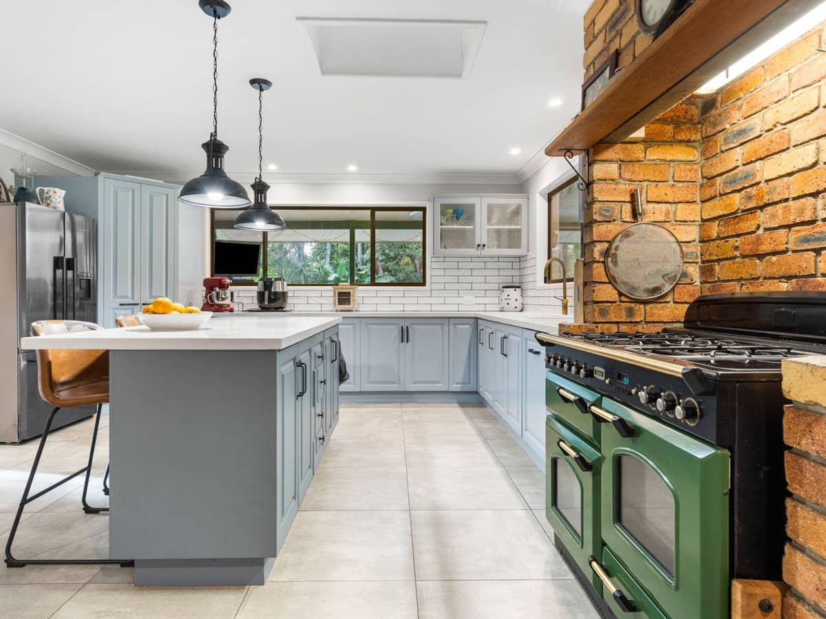 34 Lagoon Road, CARBROOK - Thumbnail 5