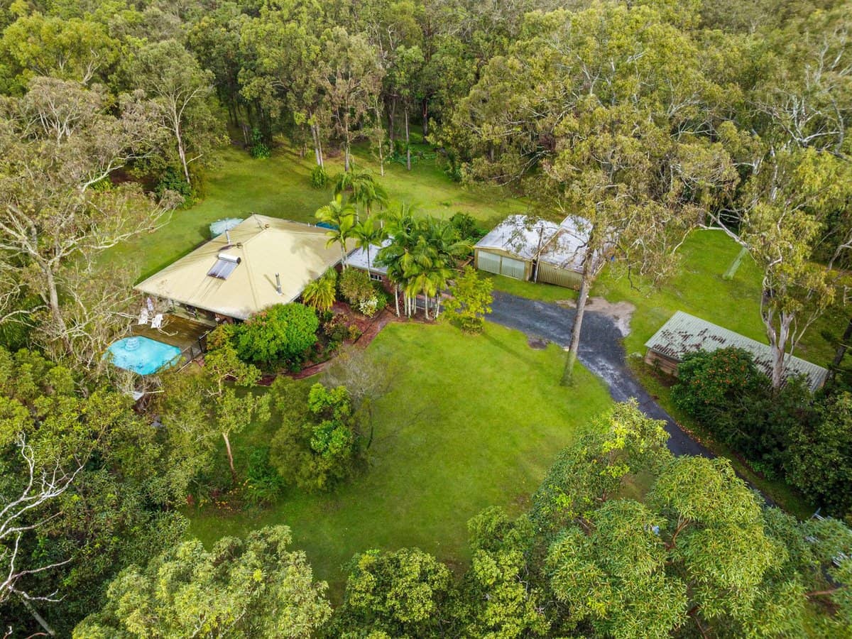 34 Lagoon Road, CARBROOK - Thumbnail 16