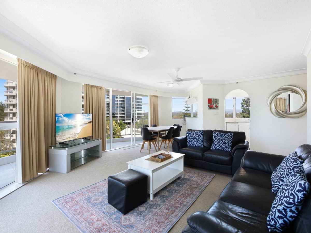 238 The Esplanade, Burleigh Heads - Thumbnail 6