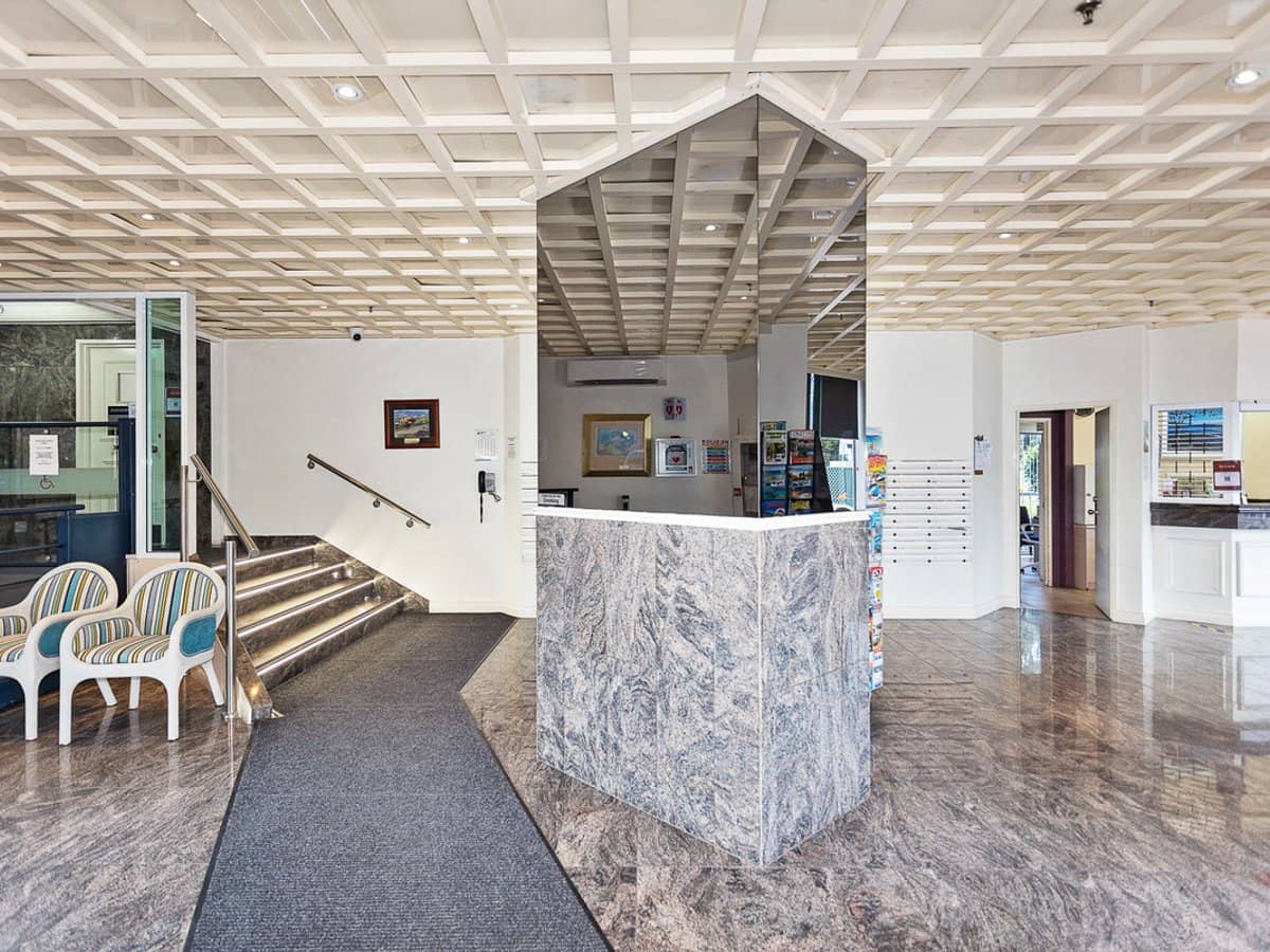 238 The Esplanade, Burleigh Heads - Thumbnail 19