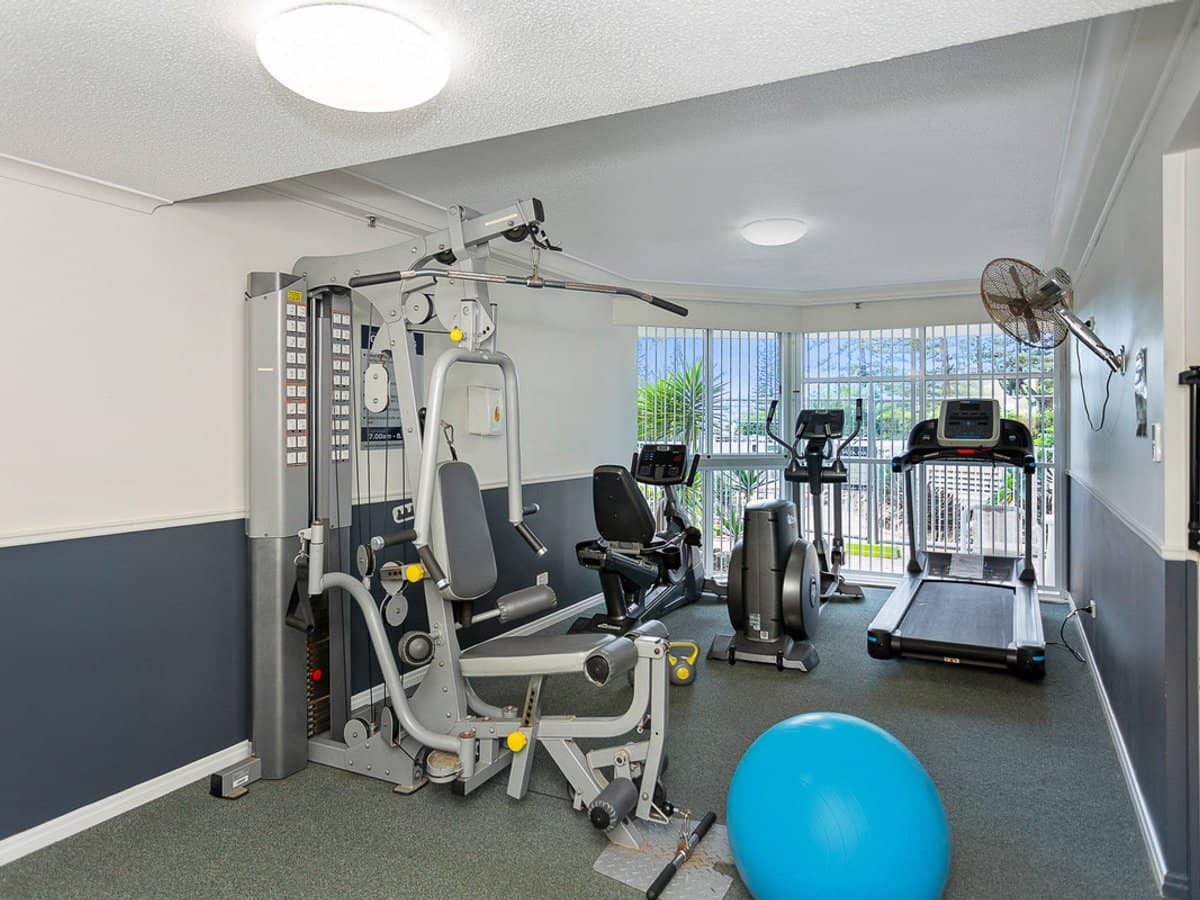 238 The Esplanade, Burleigh Heads - Thumbnail 21