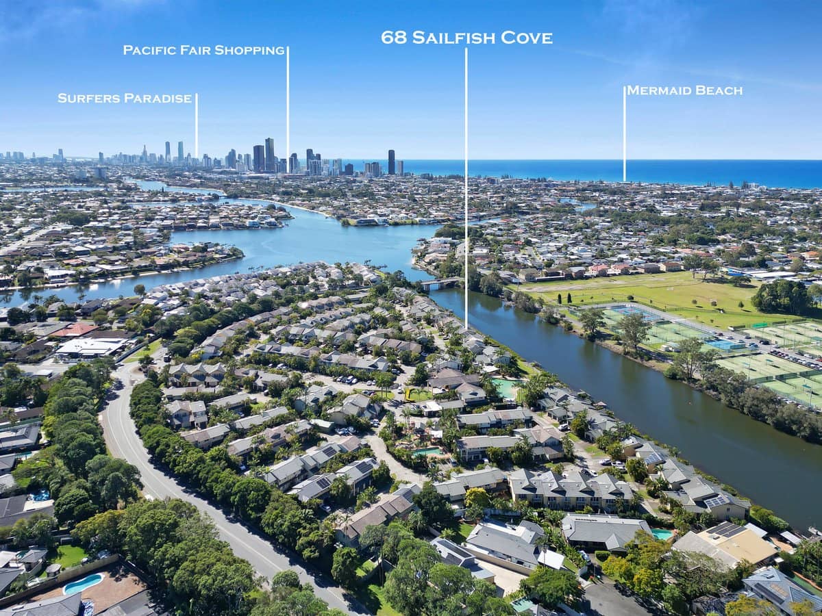 215 Cottesloe Drive, Mermaid Waters - Thumbnail 4