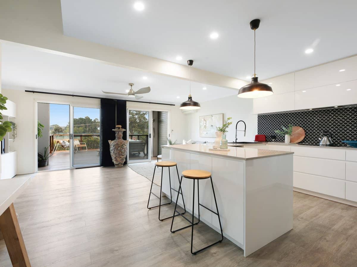 215 Cottesloe Drive, Mermaid Waters - Thumbnail 5