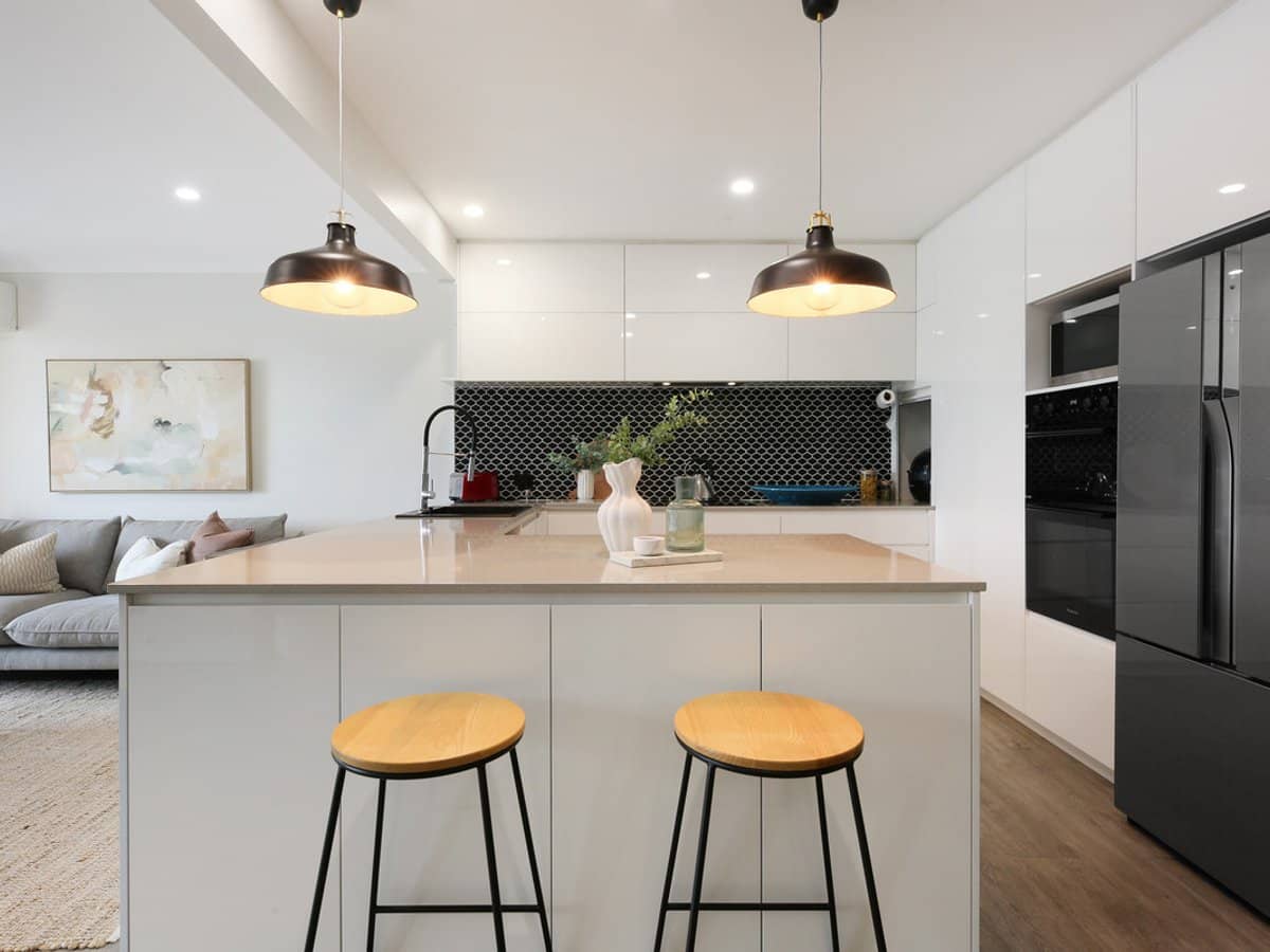 215 Cottesloe Drive, Mermaid Waters - Thumbnail 6