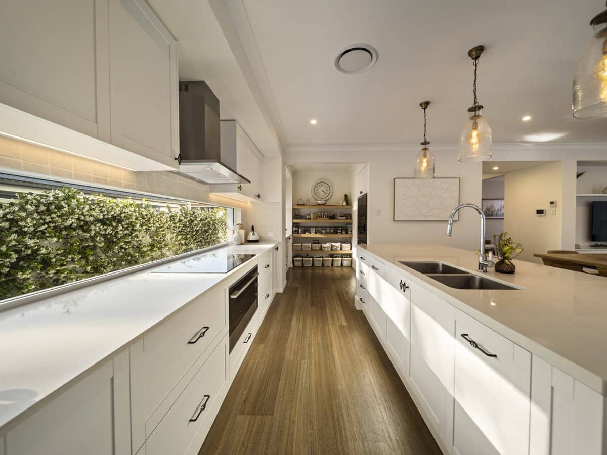 134 Acanthus Avenue, BURLEIGH WATERS - Thumbnail 4