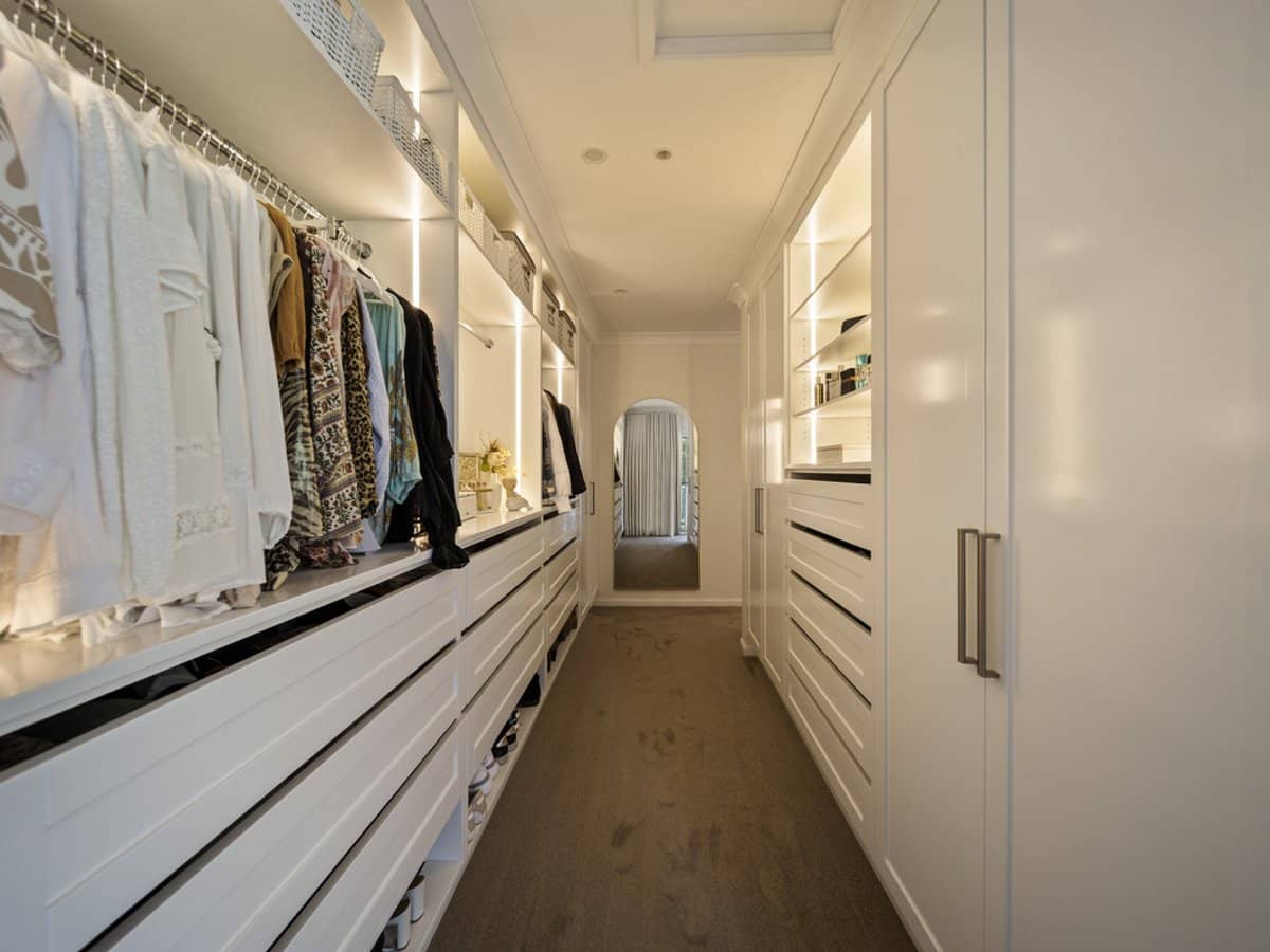 134 Acanthus Avenue, BURLEIGH WATERS - Thumbnail 17