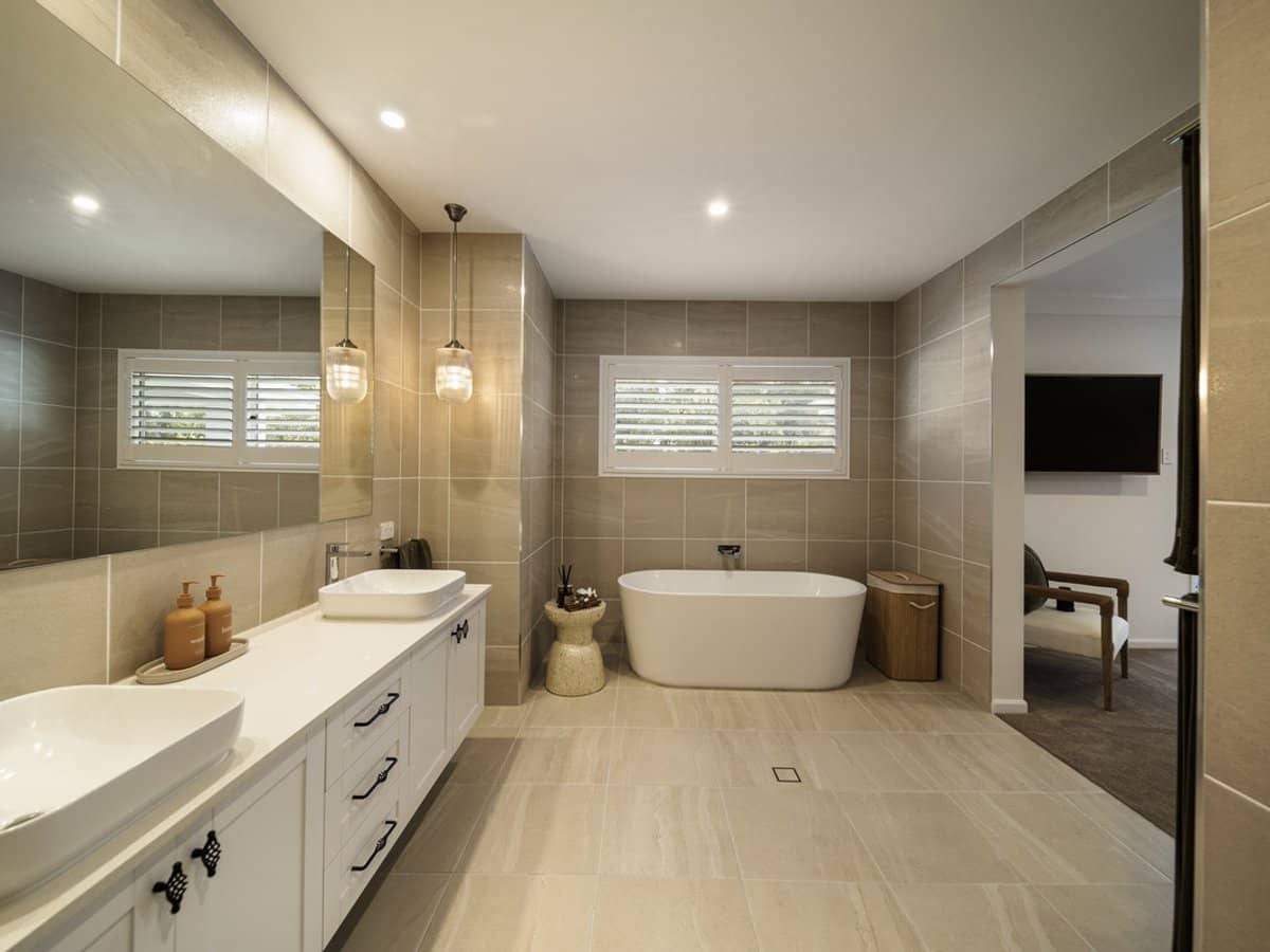 134 Acanthus Avenue, BURLEIGH WATERS - Thumbnail 18