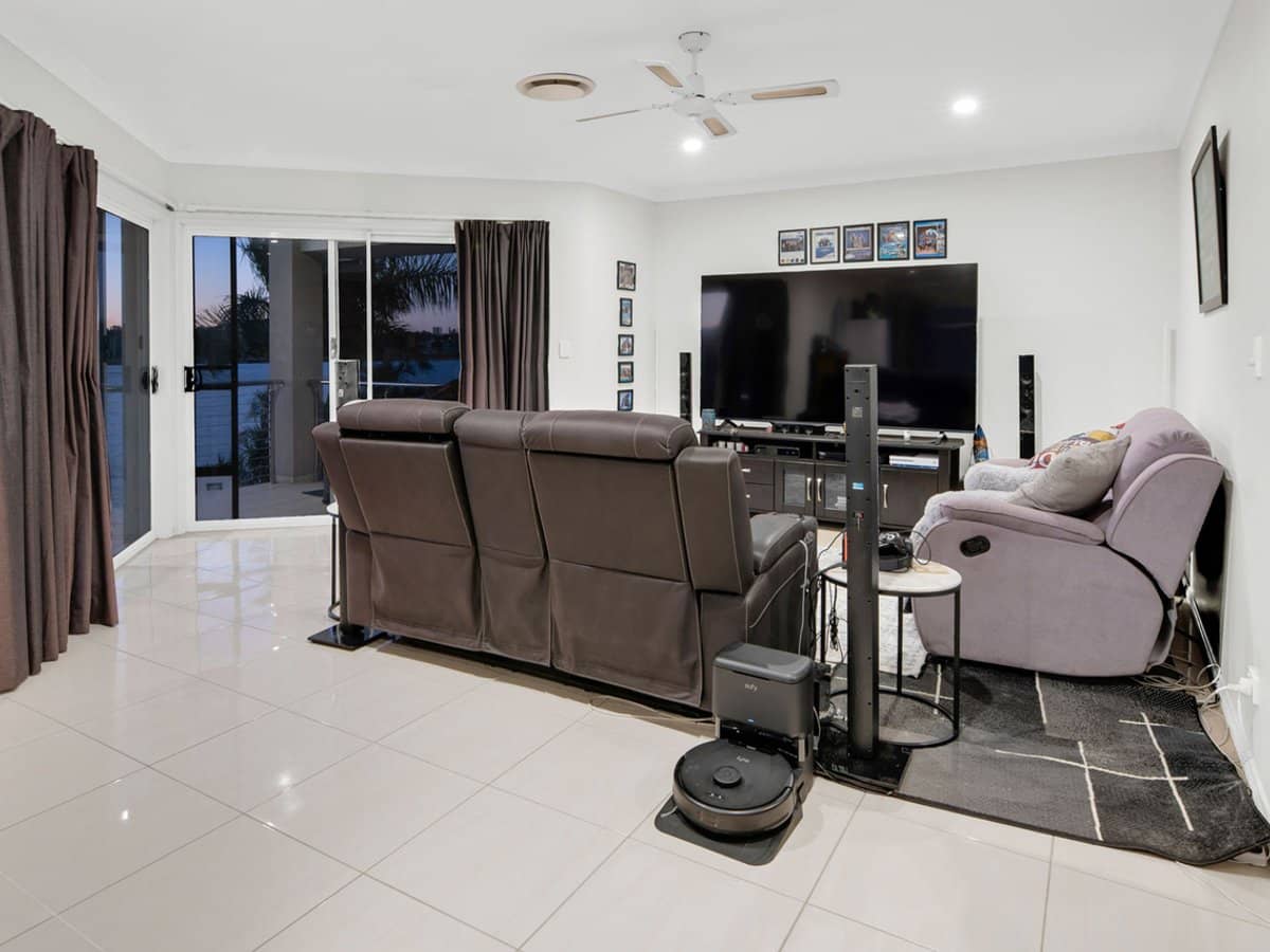 44 Rushcutter Ave, OXENFORD - Thumbnail 9