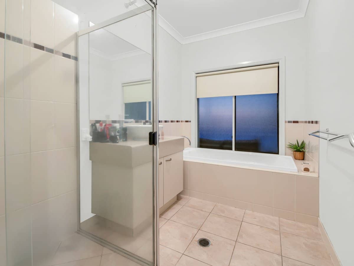 44 Rushcutter Ave, OXENFORD - Thumbnail 17