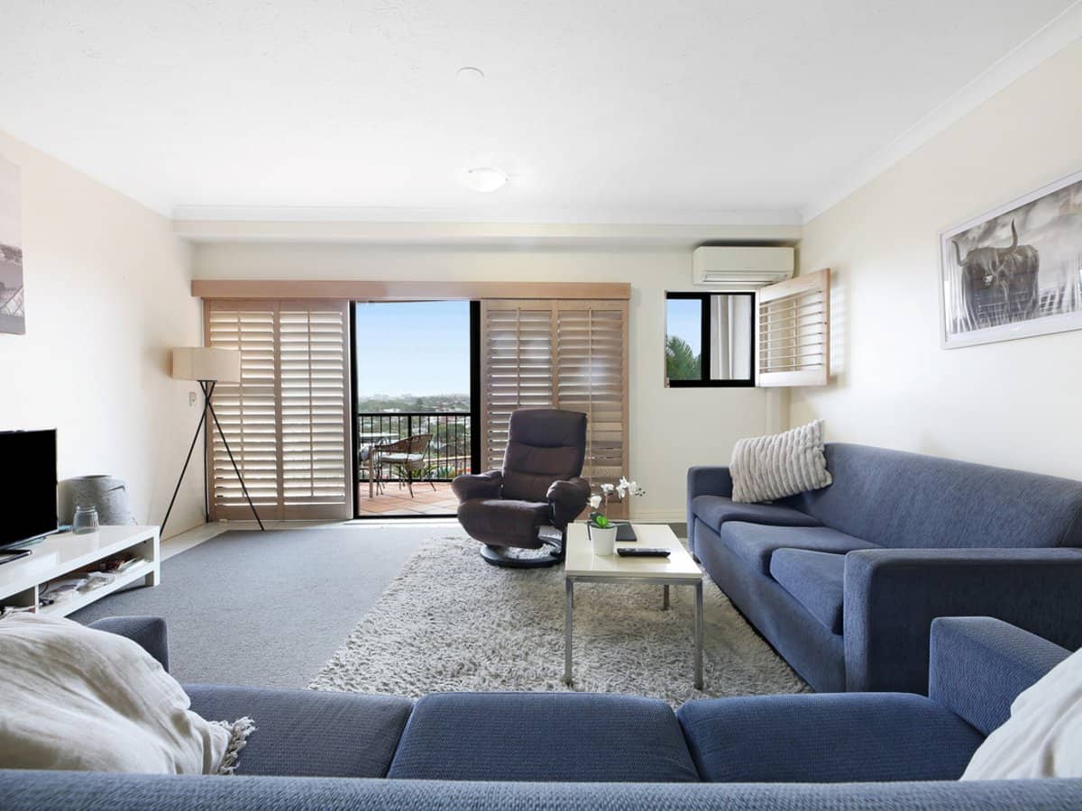 1 Great Hall Drive, Miami - Thumbnail 2