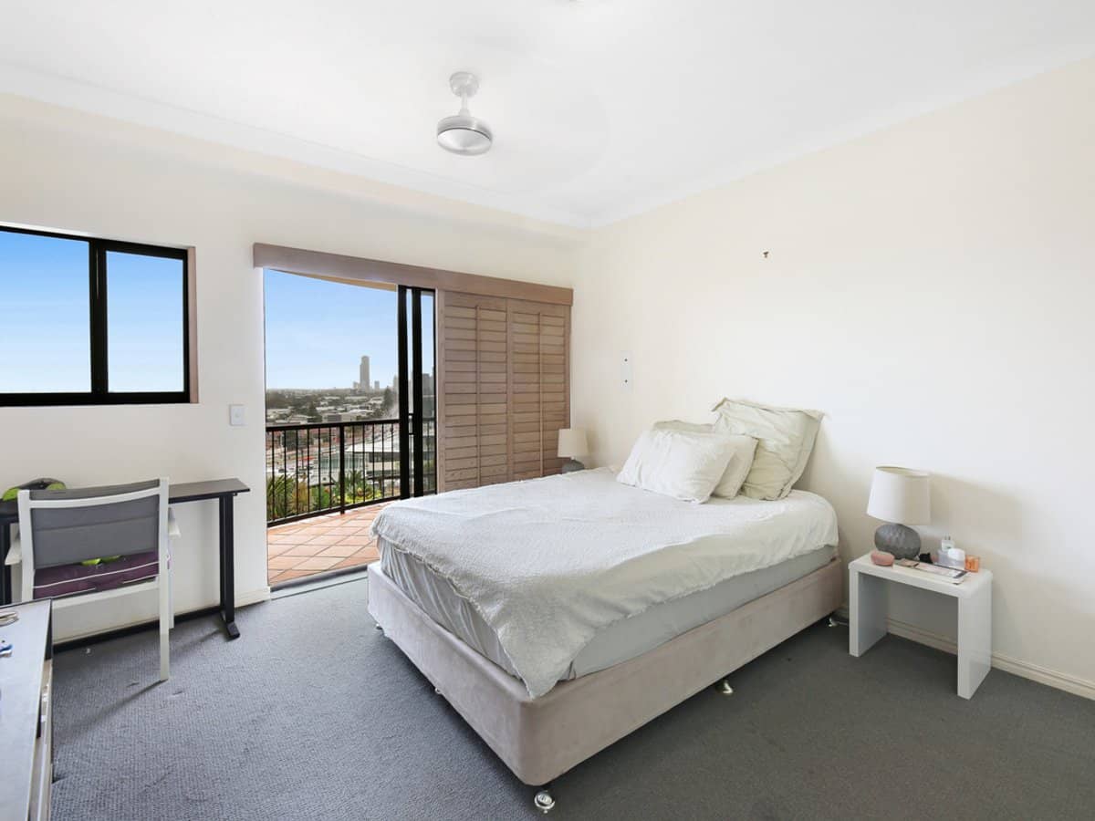 1 Great Hall Drive, Miami - Thumbnail 9