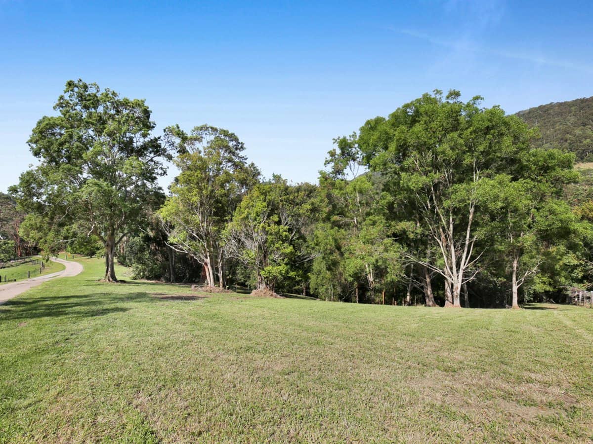 Petsch Creek Road, Tallebudgera Valley - Thumbnail 1