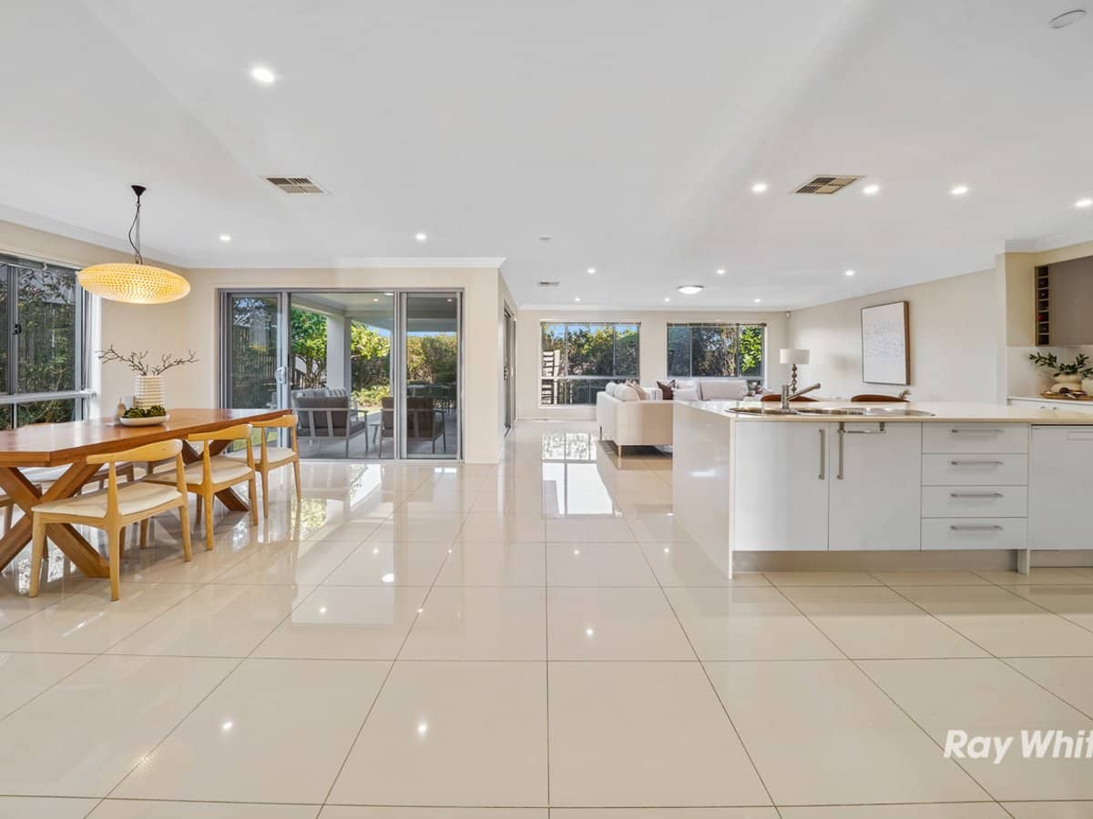 13 Dennis Vale Drive, DAISY HILL - Thumbnail 10