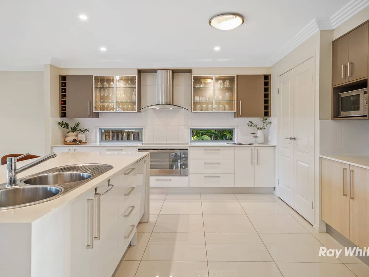 13 Dennis Vale Drive, DAISY HILL - Thumbnail 19