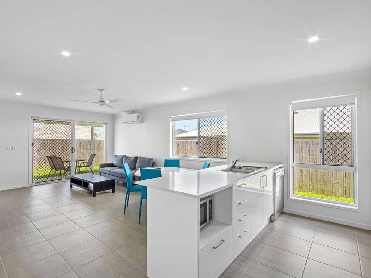 8 Alexander Place, Gleneagle - Thumbnail 4