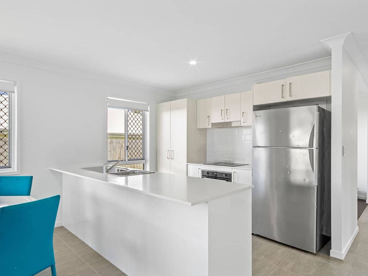 8 Alexander Place, Gleneagle - Thumbnail 5