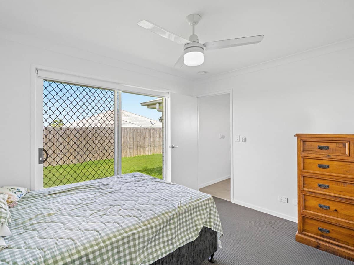 8 Alexander Place, Gleneagle - Thumbnail 8