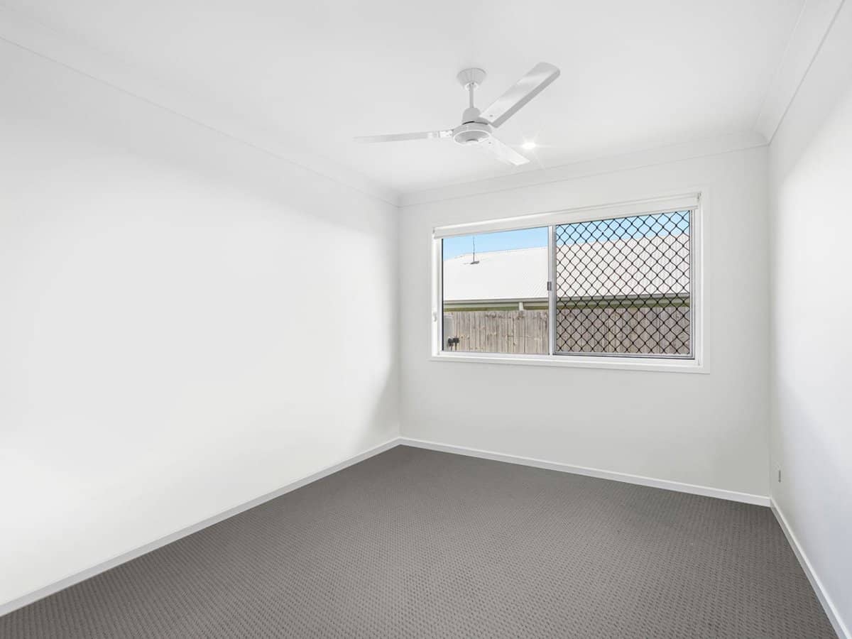8 Alexander Place, Gleneagle - Thumbnail 13