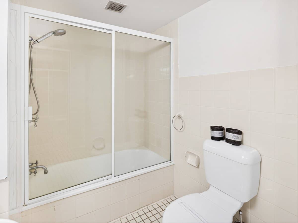 12D Breakers North 50 Old Burleigh Road, SURFERS PARADISE - Thumbnail 17