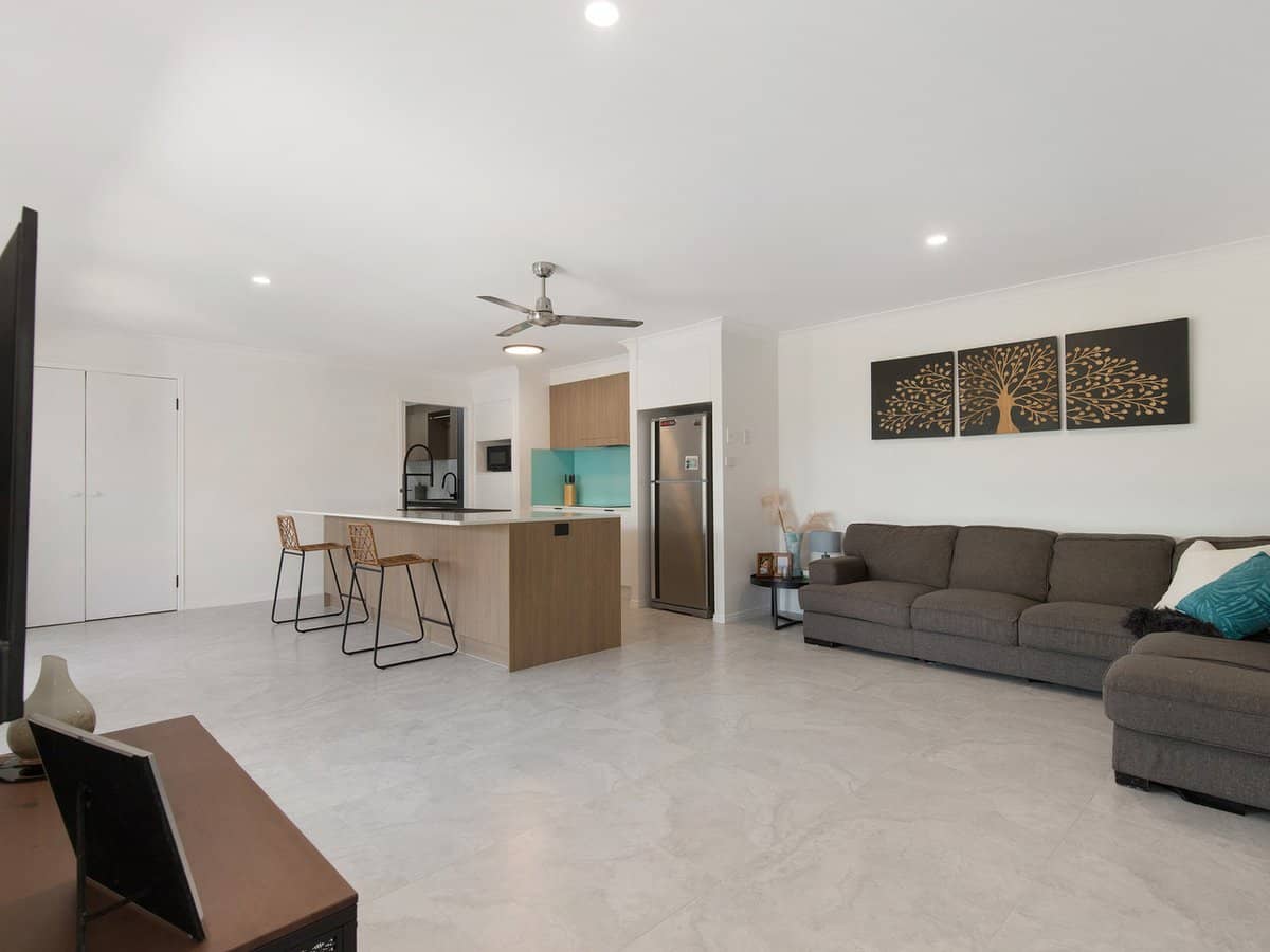 21 Highclare Court, LITTLE MOUNTAIN - Thumbnail 26