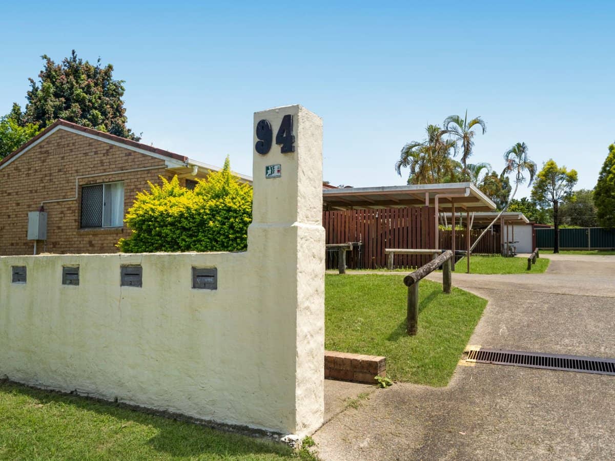 94 Queens Road, SLACKS CREEK - Thumbnail 6