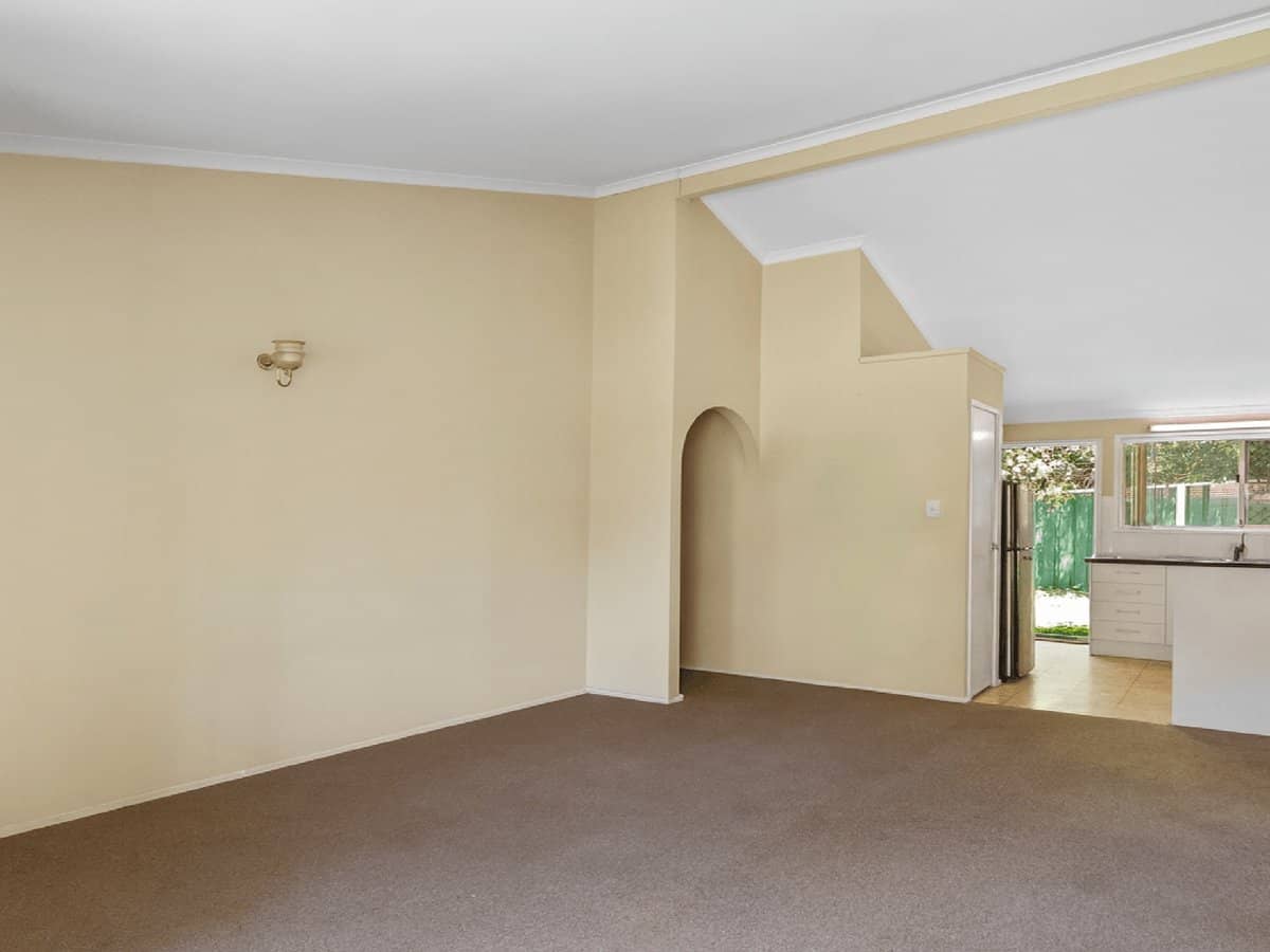 94 Queens Road, SLACKS CREEK - Thumbnail 7