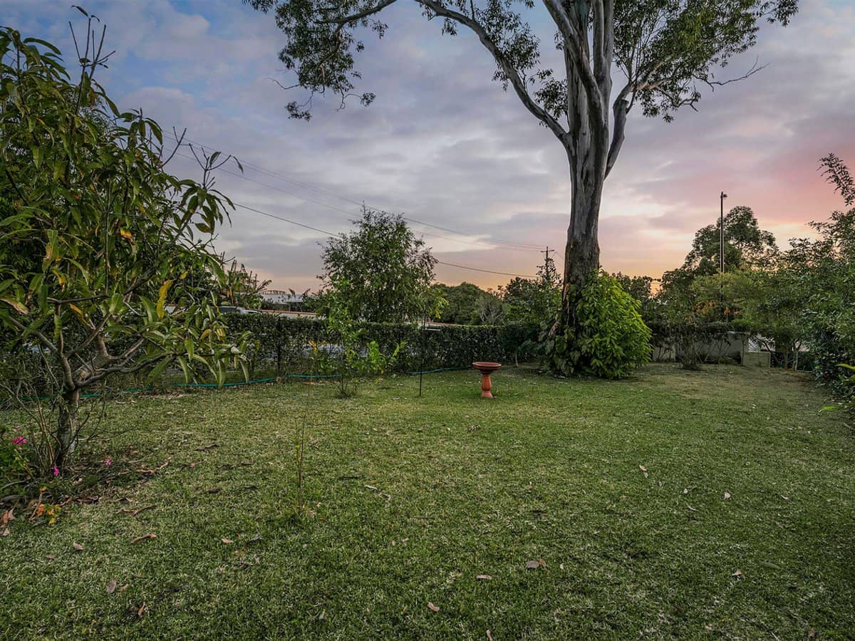 3 Splendid Drive, BRIDGEMAN DOWNS - Thumbnail 21