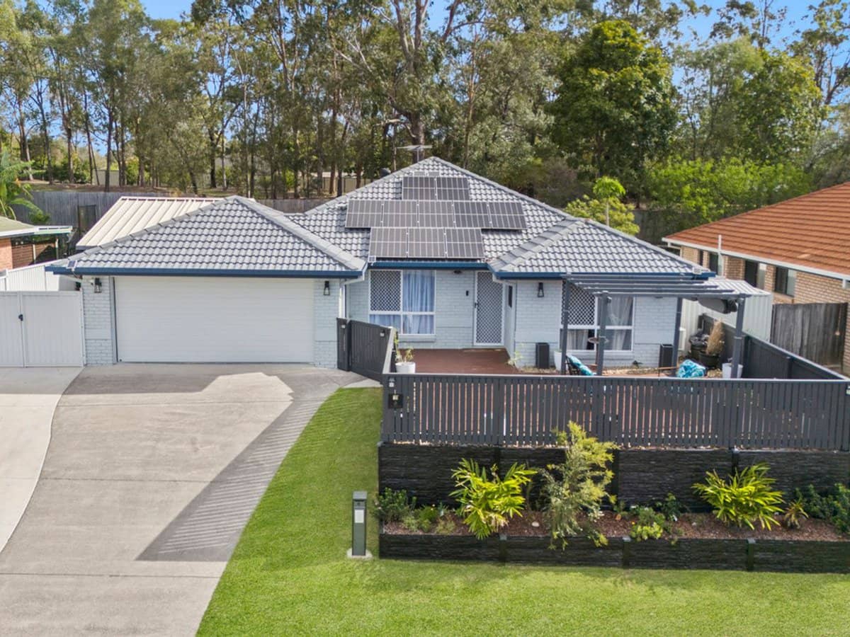 6 Blaxland Place, Narangba - Thumbnail 1