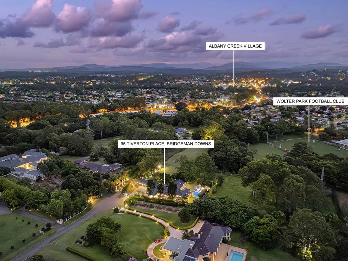 95 Tiverton Place, BRIDGEMAN DOWNS - Thumbnail 1