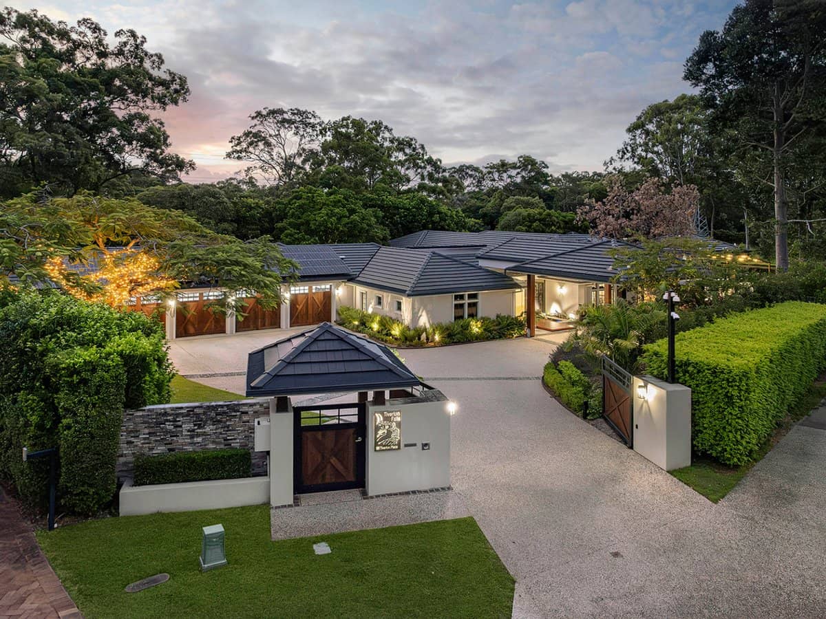 95 Tiverton Place, BRIDGEMAN DOWNS - Thumbnail 3