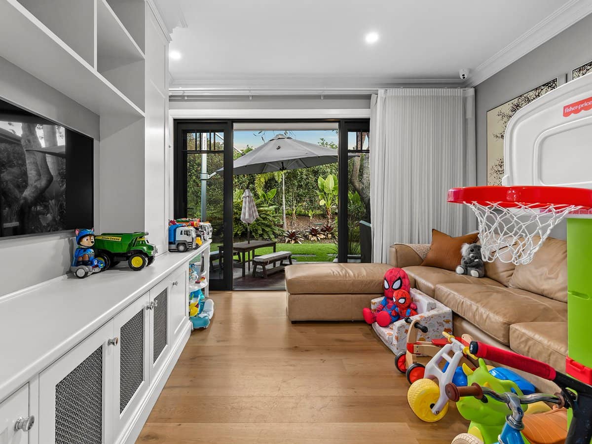 95 Tiverton Place, BRIDGEMAN DOWNS - Thumbnail 14