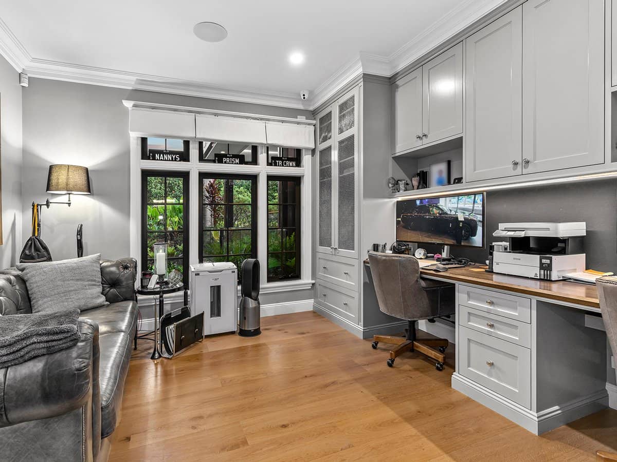 95 Tiverton Place, BRIDGEMAN DOWNS - Thumbnail 16