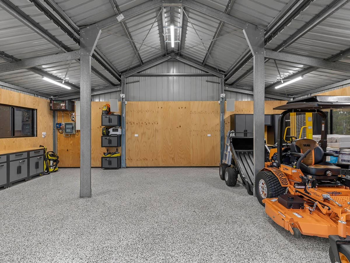 95 Tiverton Place, BRIDGEMAN DOWNS - Thumbnail 35