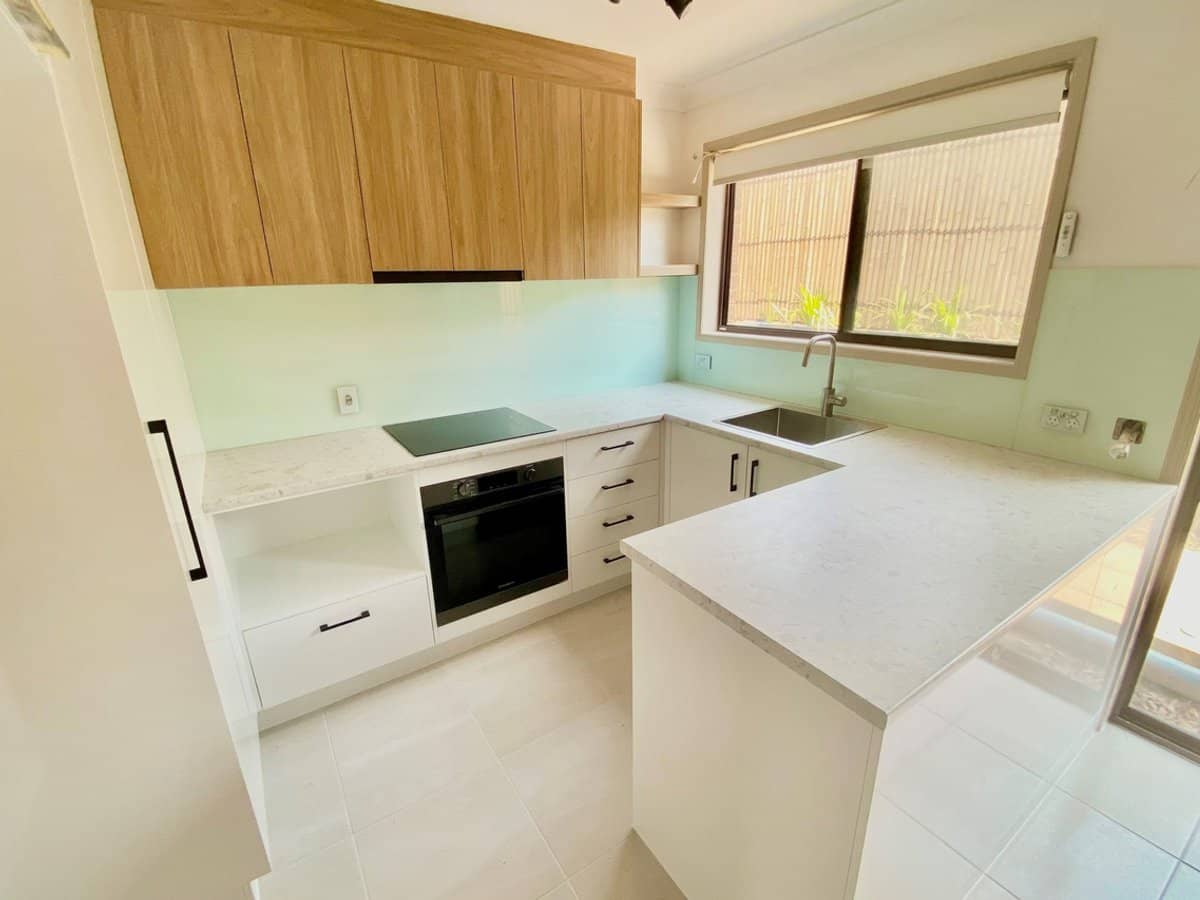 93 Barbaralla Drive, SPRINGWOOD - Thumbnail 5