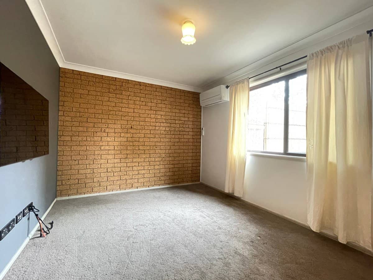 93 Barbaralla Drive, SPRINGWOOD - Thumbnail 9