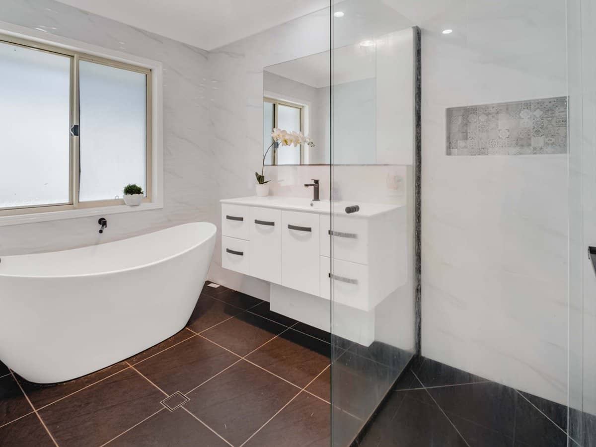 9 Benalla Court, PARKWOOD - Thumbnail 16