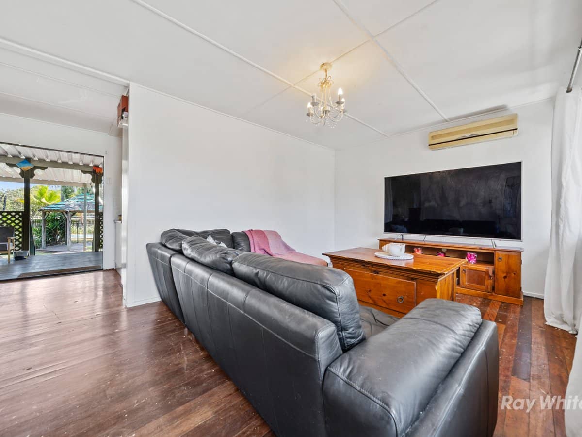 157 Kianawah Road, WYNNUM WEST - Thumbnail 9