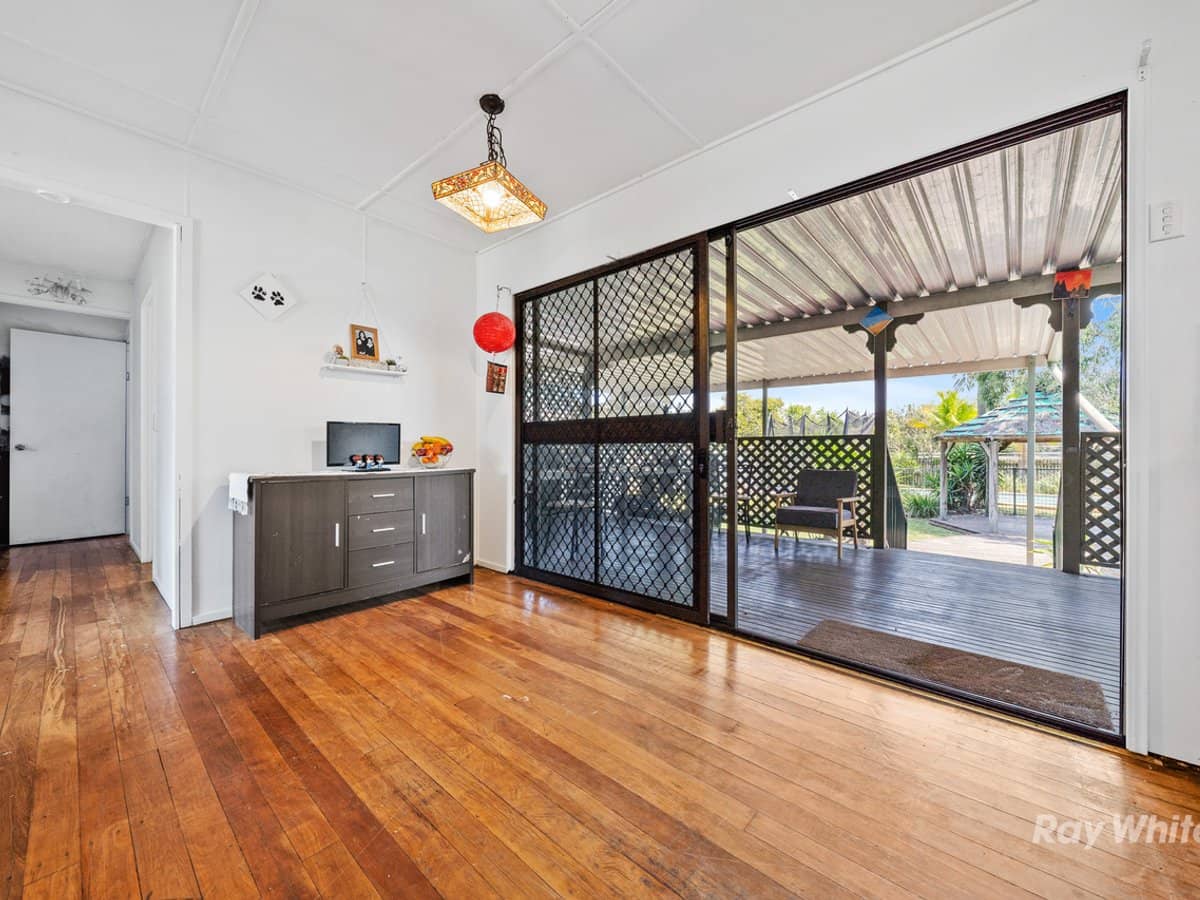 157 Kianawah Road, WYNNUM WEST - Thumbnail 10