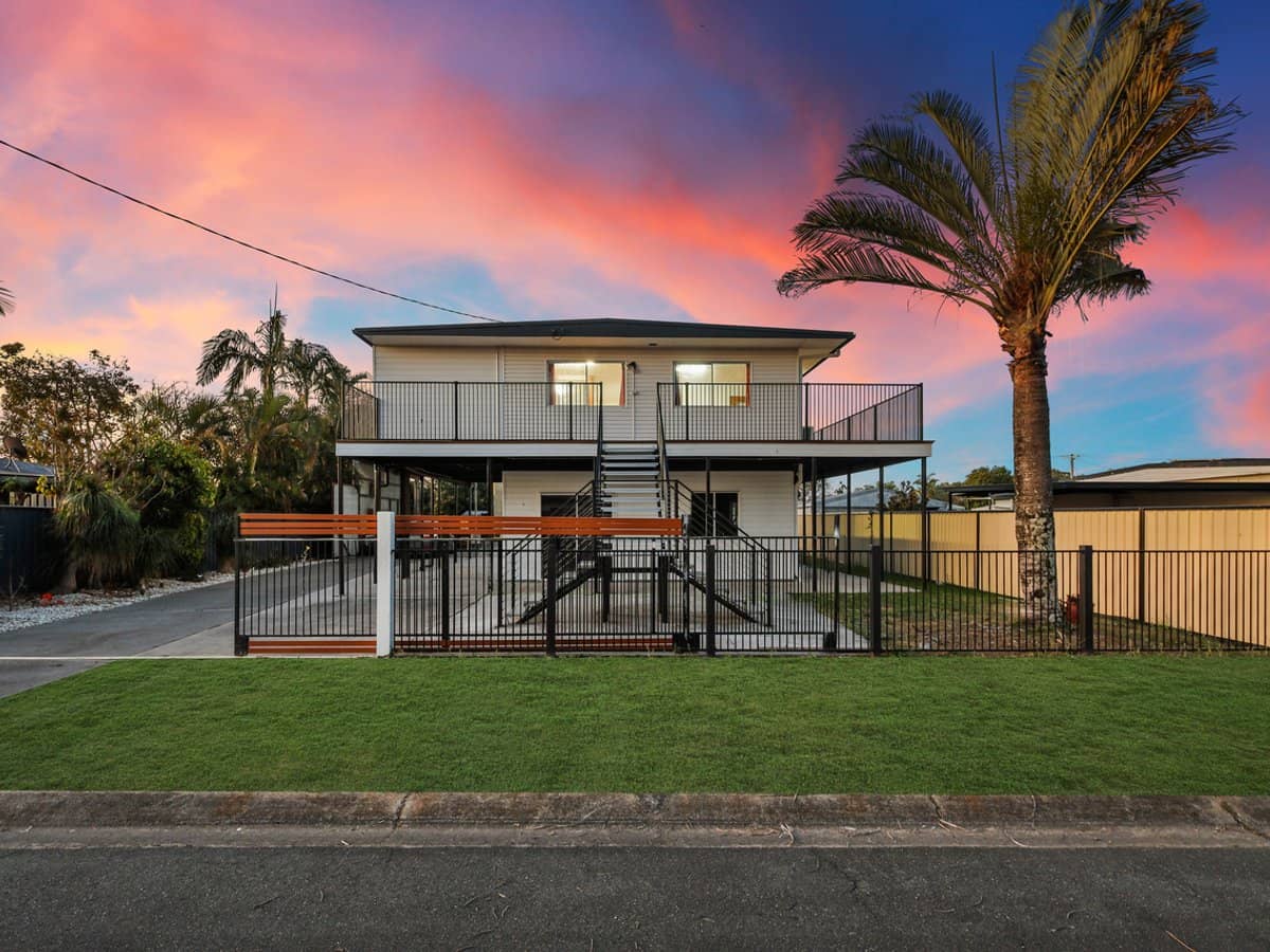 27 Gillian Street, BEACHMERE - Thumbnail 5