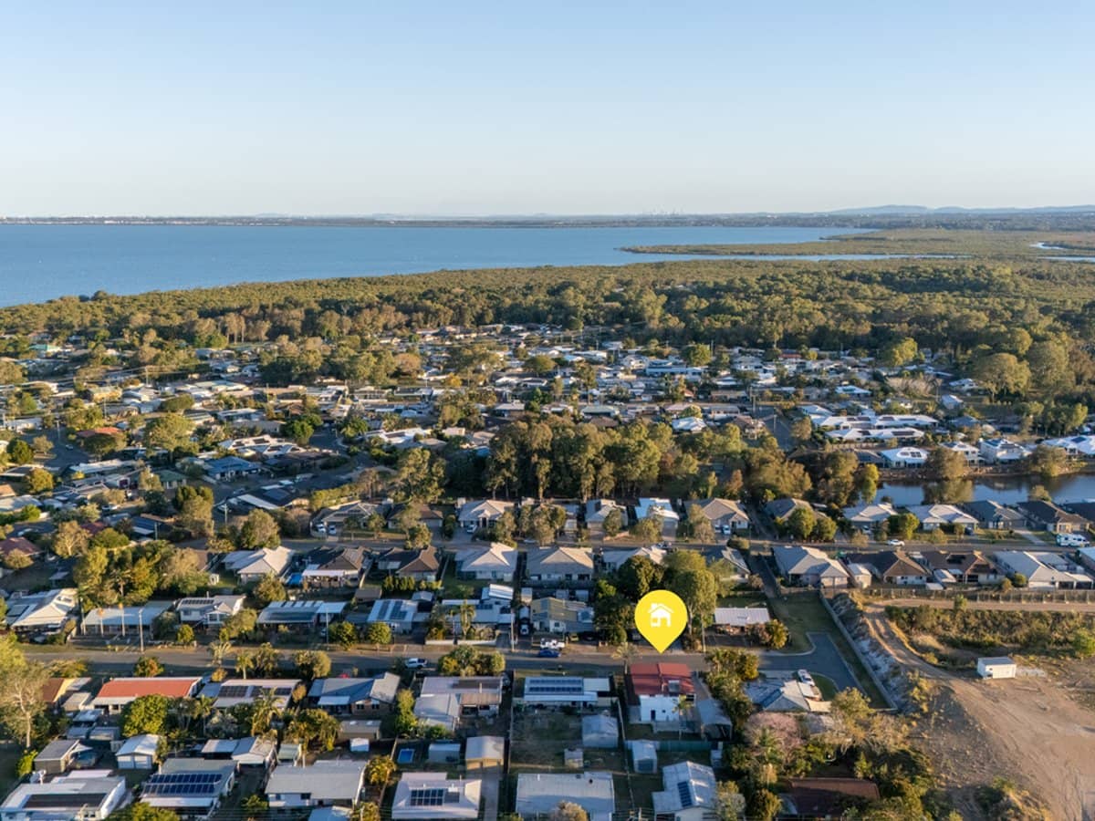 27 Gillian Street, BEACHMERE - Thumbnail 20