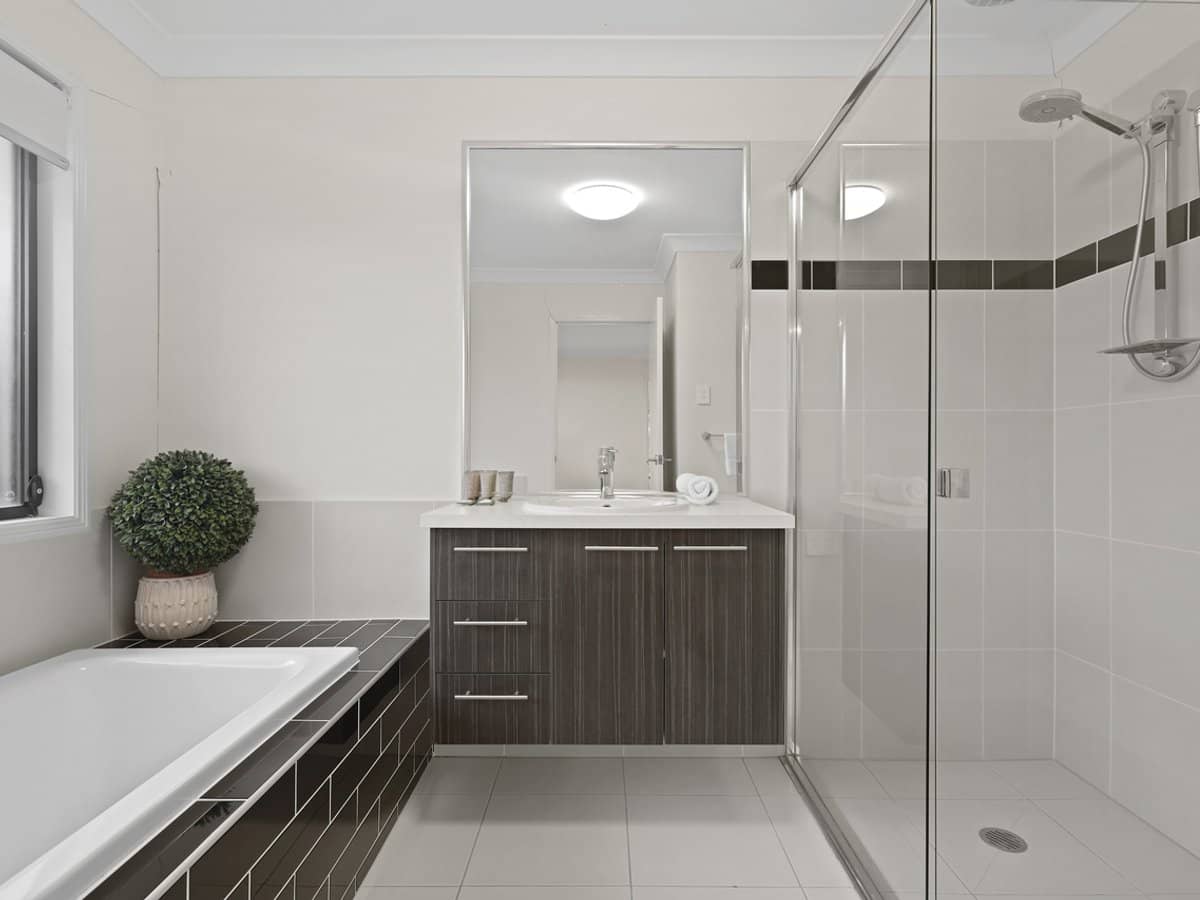 9 April Crescent, BRIDGEMAN DOWNS - Thumbnail 14