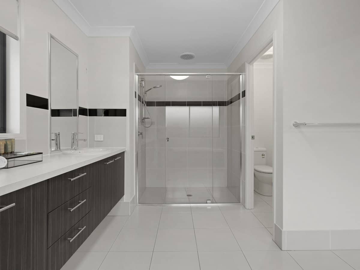 9 April Crescent, BRIDGEMAN DOWNS - Thumbnail 16