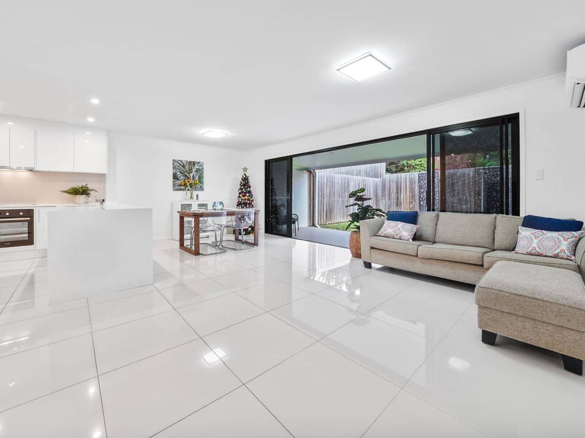 105-109 Barbaralla Drive, Springwood - Thumbnail 1