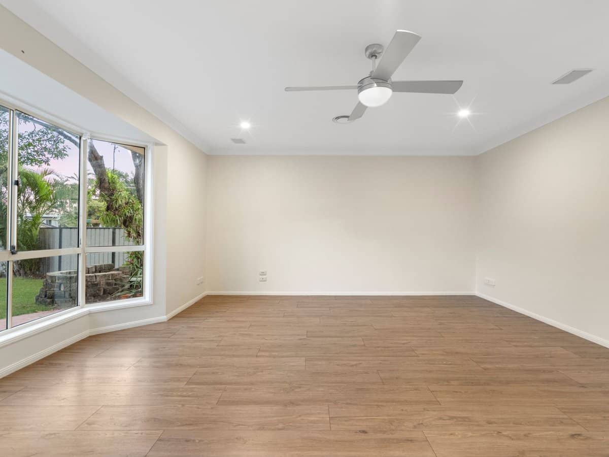 2 YARABAH Crescent, SHAILER PARK - Thumbnail 3