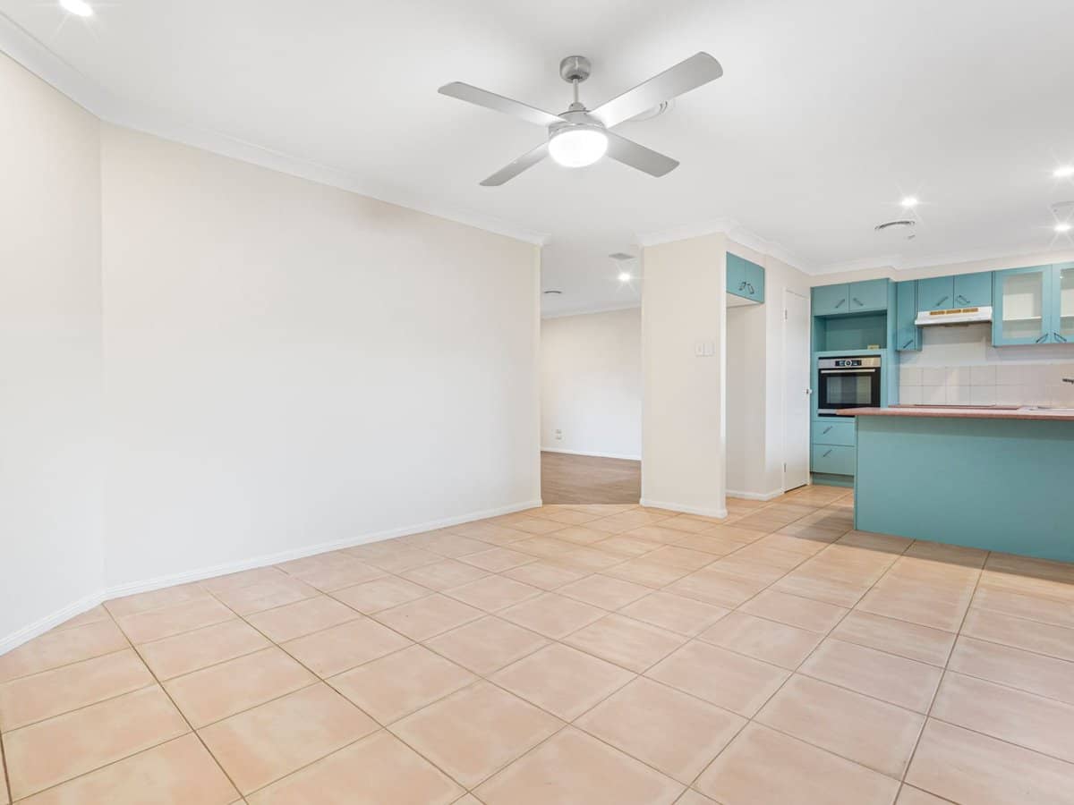 2 YARABAH Crescent, SHAILER PARK - Thumbnail 5