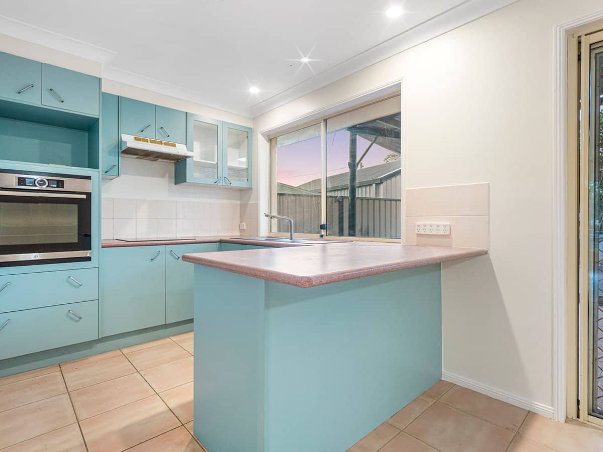 2 YARABAH Crescent, SHAILER PARK - Thumbnail 6