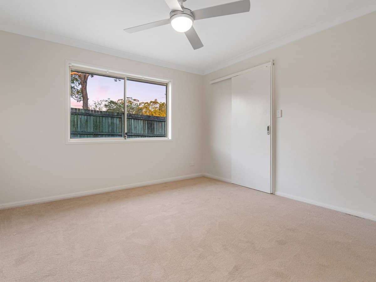 2 YARABAH Crescent, SHAILER PARK - Thumbnail 13